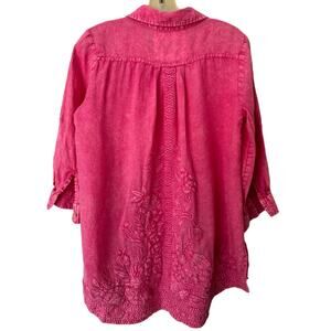 Chic Fuchsia Embroidered Blouse